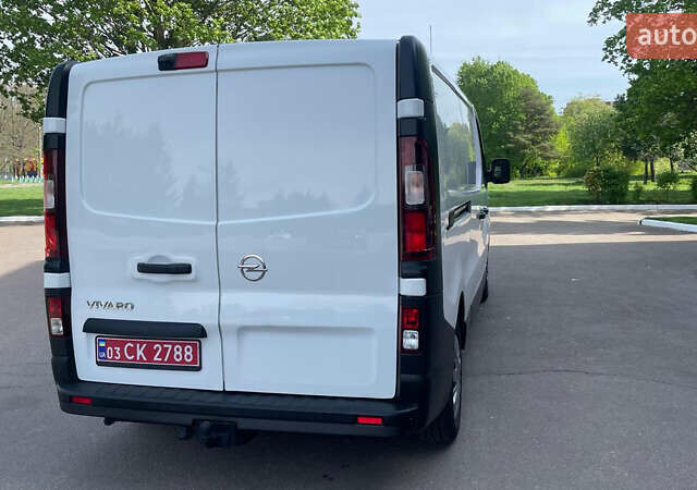 Белый Опель Виваро, объемом двигателя 1.6 л и пробегом 128 тыс. км за 14700 $, фото 10 на Automoto.ua