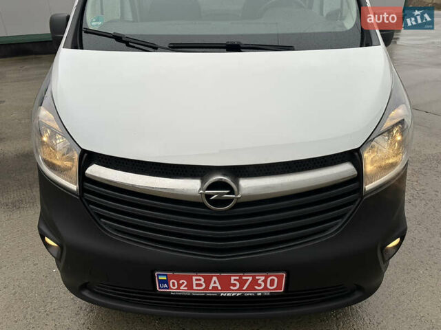 Белый Опель Виваро, объемом двигателя 1.6 л и пробегом 233 тыс. км за 14700 $, фото 35 на Automoto.ua