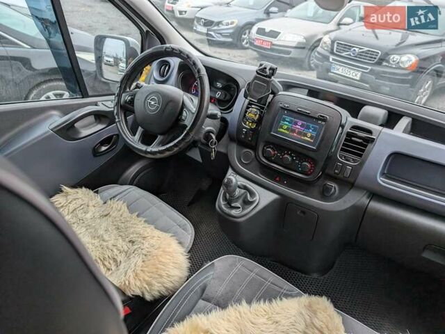 Білий Опель Віваро, об'ємом двигуна 1.6 л та пробігом 205 тис. км за 16550 $, фото 33 на Automoto.ua