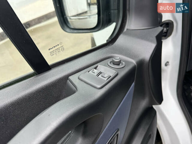 Белый Опель Виваро, объемом двигателя 1.6 л и пробегом 233 тыс. км за 14700 $, фото 38 на Automoto.ua