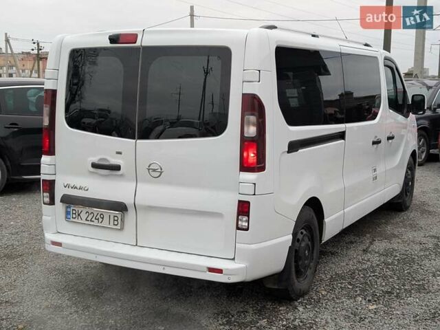 Білий Опель Віваро, об'ємом двигуна 1.6 л та пробігом 205 тис. км за 16550 $, фото 11 на Automoto.ua