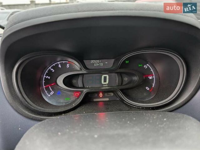 Білий Опель Віваро, об'ємом двигуна 1.6 л та пробігом 205 тис. км за 16550 $, фото 26 на Automoto.ua