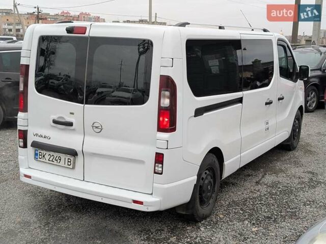Білий Опель Віваро, об'ємом двигуна 1.6 л та пробігом 205 тис. км за 16550 $, фото 12 на Automoto.ua