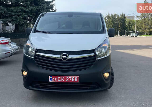 Белый Опель Виваро, объемом двигателя 1.6 л и пробегом 128 тыс. км за 14700 $, фото 50 на Automoto.ua