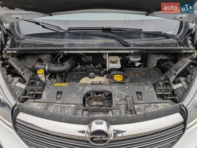 Білий Опель Віваро, об'ємом двигуна 1.6 л та пробігом 205 тис. км за 16550 $, фото 43 на Automoto.ua