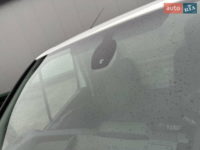 Белый Опель Виваро, объемом двигателя 1.6 л и пробегом 233 тыс. км за 14700 $, фото 36 на Automoto.ua