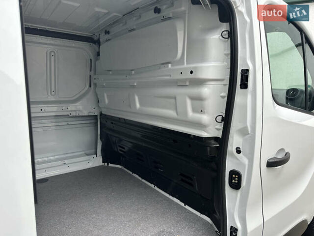 Белый Опель Виваро, объемом двигателя 1.6 л и пробегом 233 тыс. км за 14700 $, фото 66 на Automoto.ua
