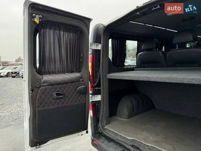 Белый Опель Виваро, объемом двигателя 1.6 л и пробегом 179 тыс. км за 15300 $, фото 47 на Automoto.ua