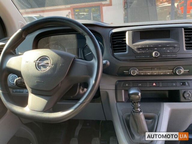 Белый Опель Виваро, объемом двигателя 2 л и пробегом 158 тыс. км за 17300 $, фото 16 на Automoto.ua