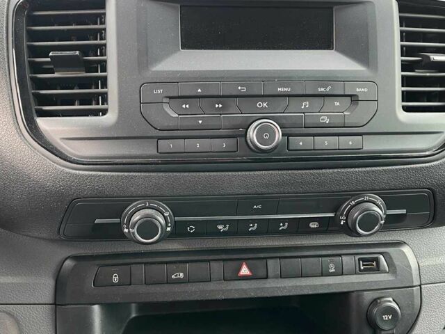 Білий Опель Віваро, об'ємом двигуна 2 л та пробігом 158 тис. км за 17600 $, фото 12 на Automoto.ua