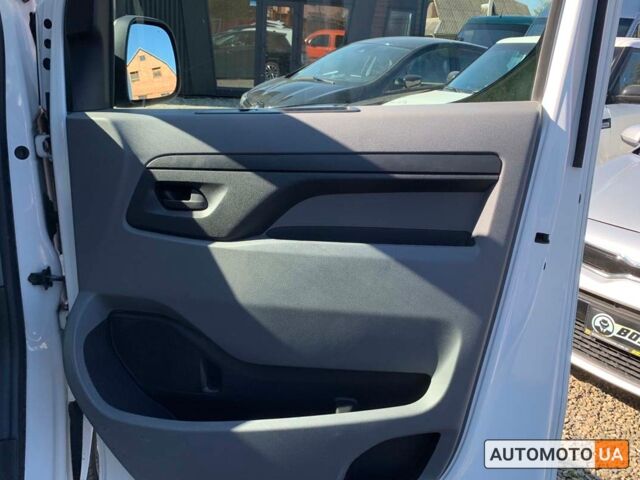 Белый Опель Виваро, объемом двигателя 2 л и пробегом 158 тыс. км за 17300 $, фото 15 на Automoto.ua