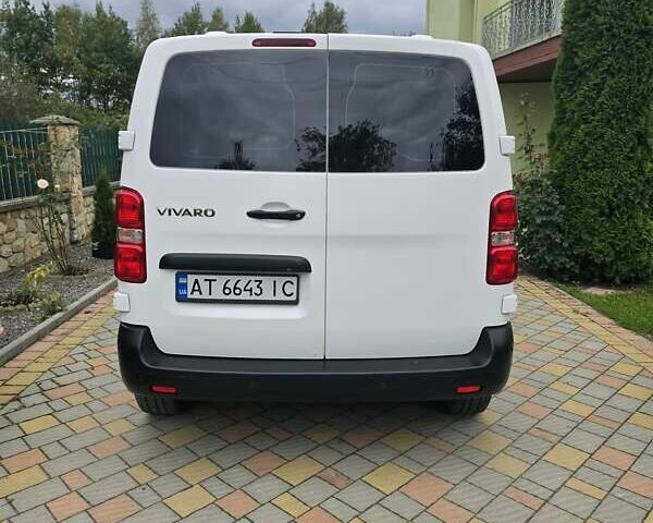 Білий Опель Віваро, об'ємом двигуна 2 л та пробігом 320 тис. км за 16300 $, фото 4 на Automoto.ua