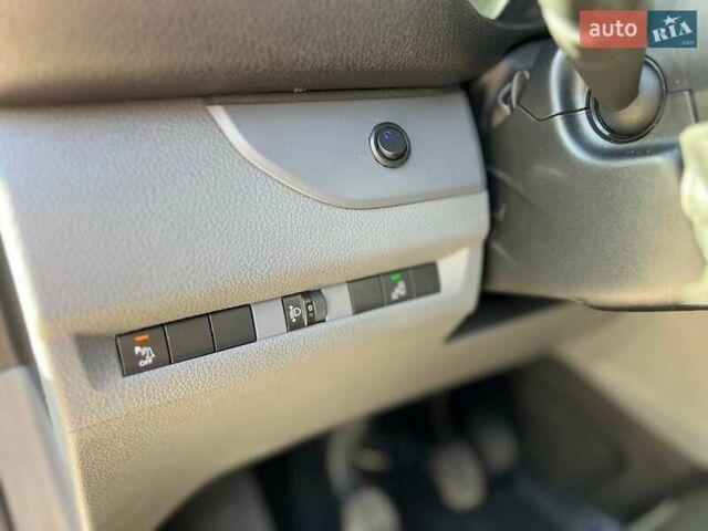 Белый Опель Виваро, объемом двигателя 2 л и пробегом 240 тыс. км за 21699 $, фото 22 на Automoto.ua