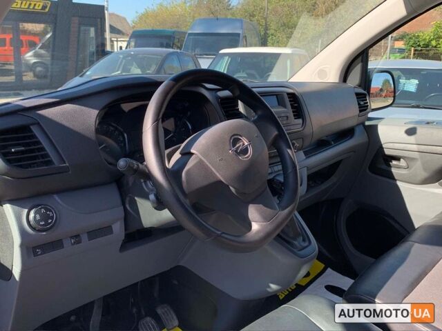 Белый Опель Виваро, объемом двигателя 2 л и пробегом 158 тыс. км за 17300 $, фото 7 на Automoto.ua