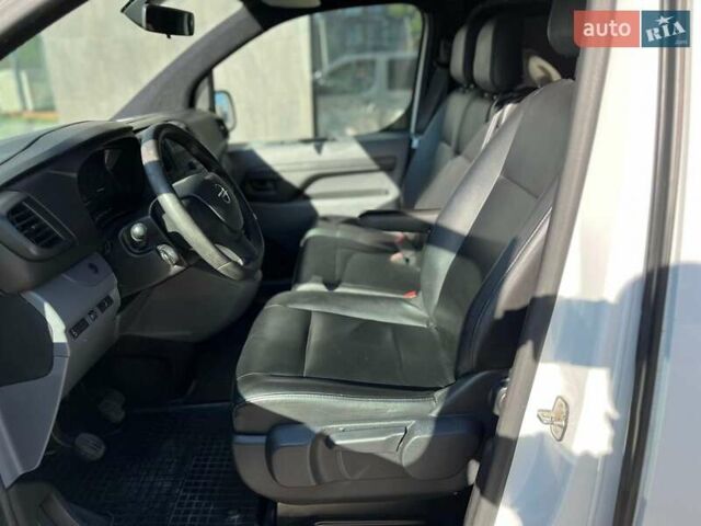 Белый Опель Виваро, объемом двигателя 2 л и пробегом 240 тыс. км за 21699 $, фото 16 на Automoto.ua