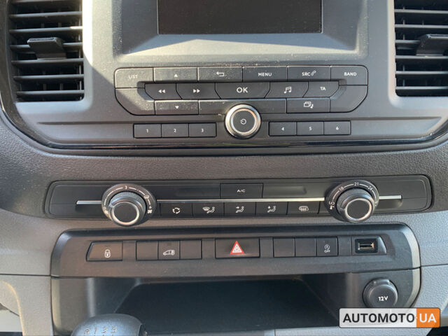 Белый Опель Виваро, объемом двигателя 2 л и пробегом 158 тыс. км за 17300 $, фото 9 на Automoto.ua