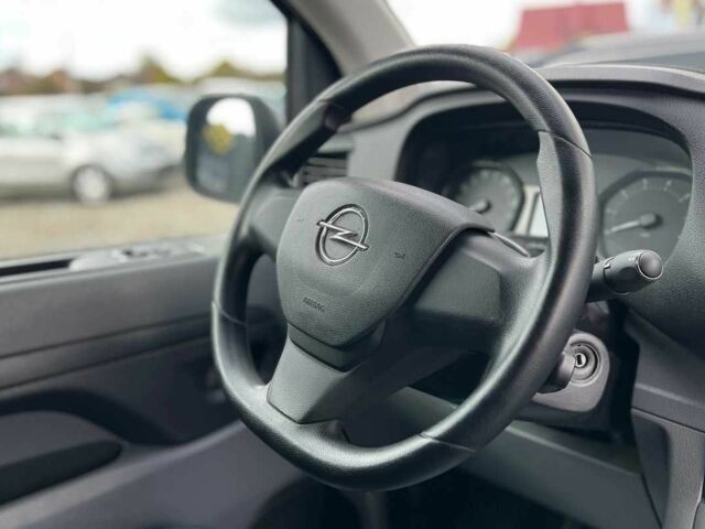 Білий Опель Віваро, об'ємом двигуна 2 л та пробігом 158 тис. км за 17600 $, фото 8 на Automoto.ua