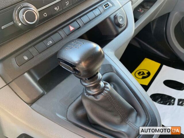 Белый Опель Виваро, объемом двигателя 2 л и пробегом 158 тыс. км за 17300 $, фото 10 на Automoto.ua