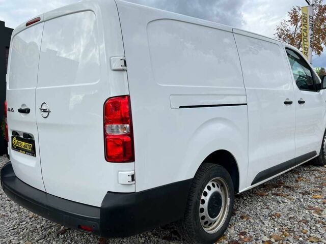 Білий Опель Віваро, об'ємом двигуна 2 л та пробігом 158 тис. км за 17600 $, фото 3 на Automoto.ua