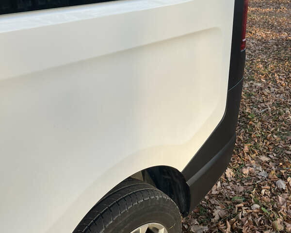 Білий Опель Віваро, об'ємом двигуна 1.6 л та пробігом 186 тис. км за 20800 $, фото 5 на Automoto.ua