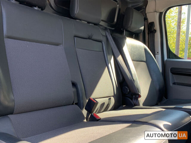 Белый Опель Виваро, объемом двигателя 2 л и пробегом 158 тыс. км за 17300 $, фото 17 на Automoto.ua