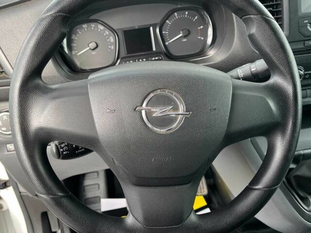 Білий Опель Віваро, об'ємом двигуна 2 л та пробігом 158 тис. км за 17600 $, фото 9 на Automoto.ua