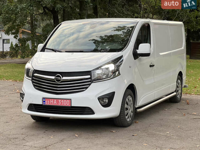 Білий Опель Віваро, об'ємом двигуна 1.6 л та пробігом 231 тис. км за 17990 $, фото 10 на Automoto.ua