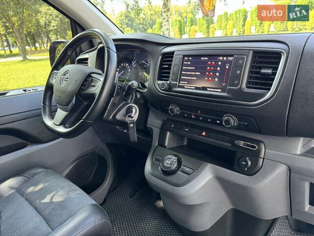 Белый Опель Виваро, объемом двигателя 2 л и пробегом 130 тыс. км за 28700 $, фото 26 на Automoto.ua