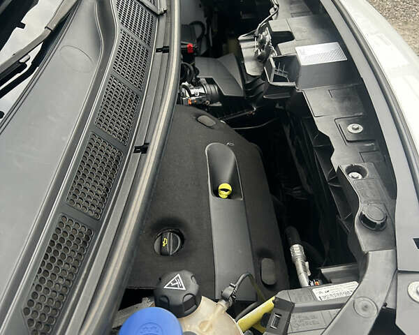 Белый Опель Виваро, объемом двигателя 2 л и пробегом 219 тыс. км за 17900 $, фото 41 на Automoto.ua