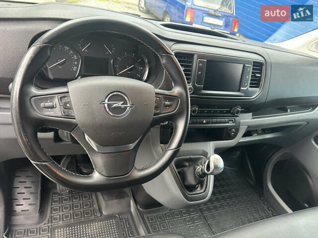 Белый Опель Виваро, объемом двигателя 2 л и пробегом 219 тыс. км за 17900 $, фото 21 на Automoto.ua