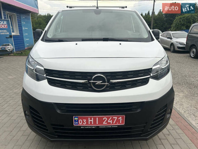 Белый Опель Виваро, объемом двигателя 2 л и пробегом 219 тыс. км за 17900 $, фото 7 на Automoto.ua