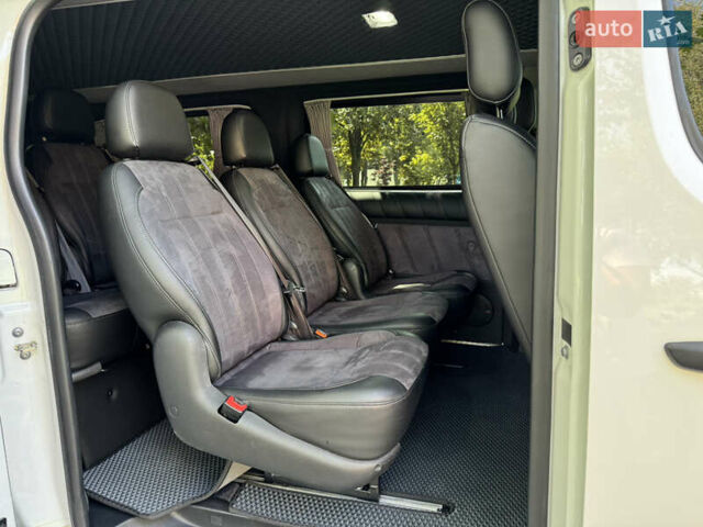 Белый Опель Виваро, объемом двигателя 2 л и пробегом 130 тыс. км за 28700 $, фото 13 на Automoto.ua