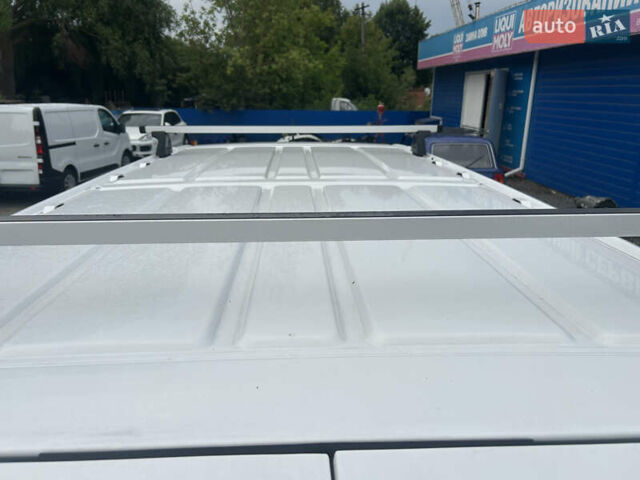 Белый Опель Виваро, объемом двигателя 2 л и пробегом 219 тыс. км за 17900 $, фото 12 на Automoto.ua