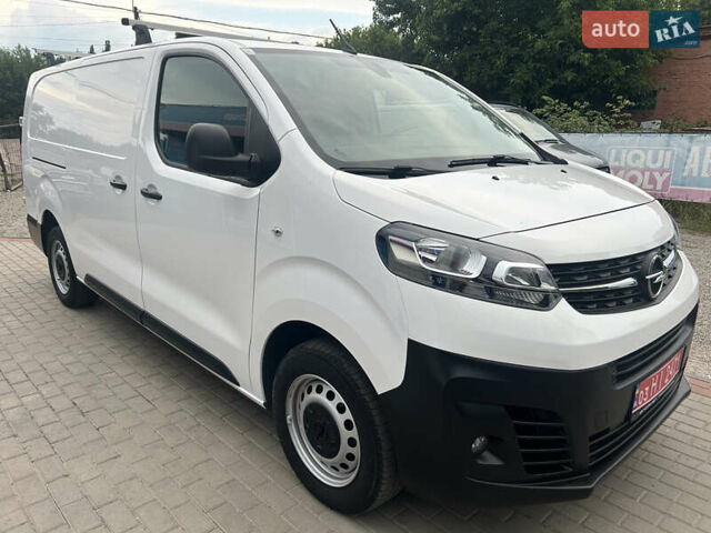 Белый Опель Виваро, объемом двигателя 2 л и пробегом 219 тыс. км за 17900 $, фото 6 на Automoto.ua