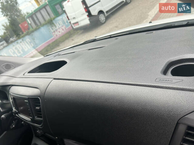 Белый Опель Виваро, объемом двигателя 2 л и пробегом 219 тыс. км за 17900 $, фото 36 на Automoto.ua