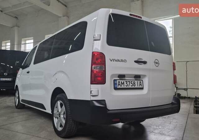 Белый Опель Виваро, объемом двигателя 2 л и пробегом 155 тыс. км за 21900 $, фото 12 на Automoto.ua