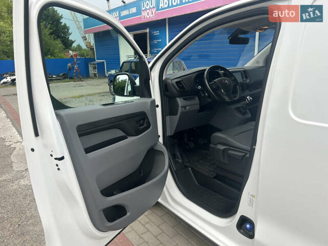 Белый Опель Виваро, объемом двигателя 2 л и пробегом 219 тыс. км за 17900 $, фото 13 на Automoto.ua