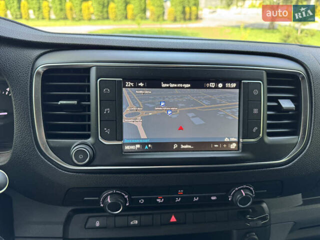 Белый Опель Виваро, объемом двигателя 2 л и пробегом 130 тыс. км за 28700 $, фото 28 на Automoto.ua