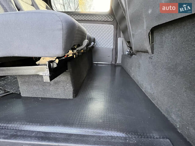 Белый Опель Виваро, объемом двигателя 2 л и пробегом 132 тыс. км за 25500 $, фото 9 на Automoto.ua