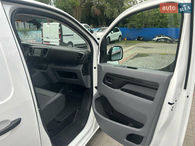 Белый Опель Виваро, объемом двигателя 2 л и пробегом 219 тыс. км за 17900 $, фото 29 на Automoto.ua