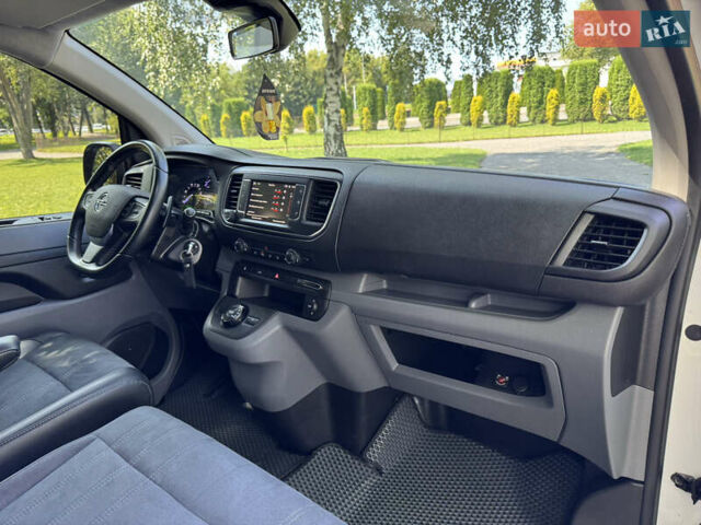 Белый Опель Виваро, объемом двигателя 2 л и пробегом 130 тыс. км за 28700 $, фото 25 на Automoto.ua