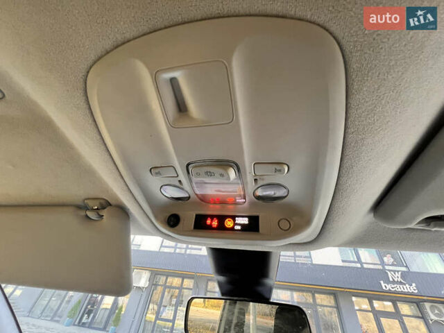 Белый Опель Виваро, объемом двигателя 2 л и пробегом 132 тыс. км за 25500 $, фото 14 на Automoto.ua