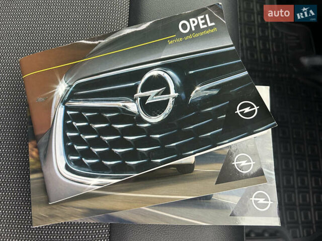 Белый Опель Виваро, объемом двигателя 2 л и пробегом 219 тыс. км за 17900 $, фото 38 на Automoto.ua