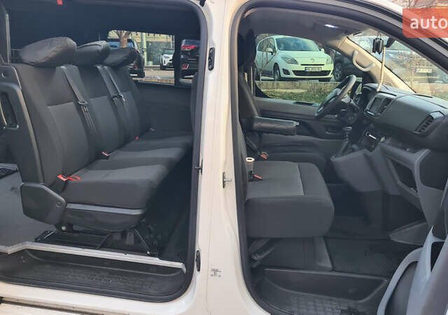 Білий Опель Віваро, об'ємом двигуна 2 л та пробігом 130 тис. км за 22500 $, фото 11 на Automoto.ua