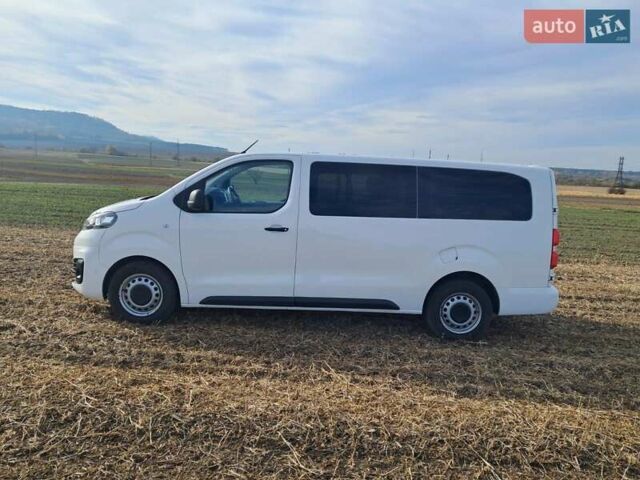 Белый Опель Виваро, объемом двигателя 2 л и пробегом 87 тыс. км за 24999 $, фото 1 на Automoto.ua