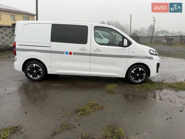 Белый Опель Виваро, объемом двигателя 1.5 л и пробегом 159 тыс. км за 19300 $, фото 12 на Automoto.ua