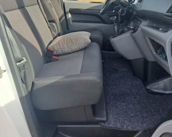 Белый Опель Виваро, объемом двигателя 2 л и пробегом 87 тыс. км за 24999 $, фото 20 на Automoto.ua