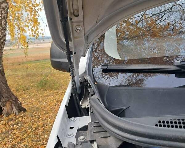 Белый Опель Виваро, объемом двигателя 2 л и пробегом 87 тыс. км за 24999 $, фото 35 на Automoto.ua