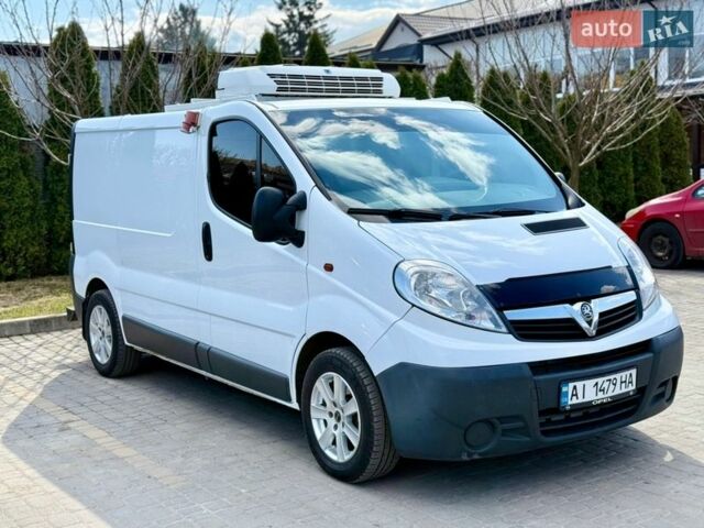 Белый Опель Виваро, объемом двигателя 2 л и пробегом 455 тыс. км за 13300 $, фото 1 на Automoto.ua