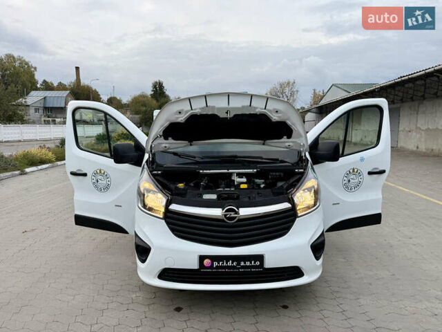Белый Опель Виваро, объемом двигателя 1.6 л и пробегом 237 тыс. км за 17900 $, фото 10 на Automoto.ua